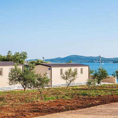 Hotel Camp San Antonio Biograd Na Moru Esterno foto