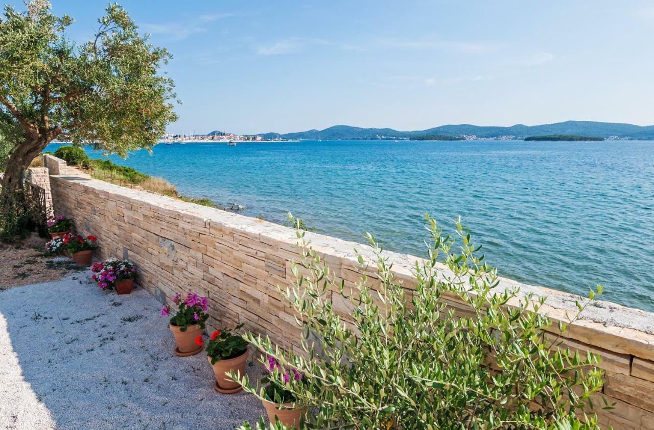 Hotel Camp San Antonio Biograd Na Moru Esterno foto