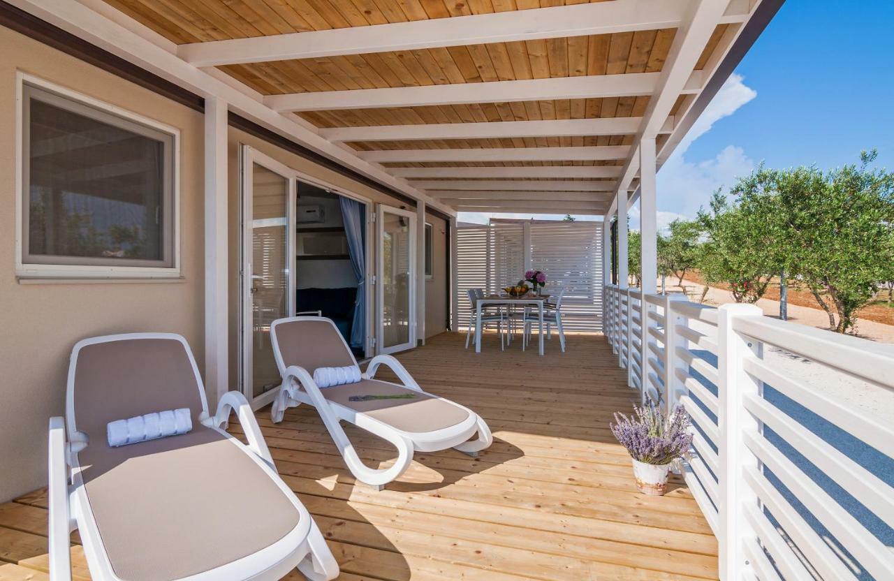Hotel Camp San Antonio Biograd Na Moru Esterno foto