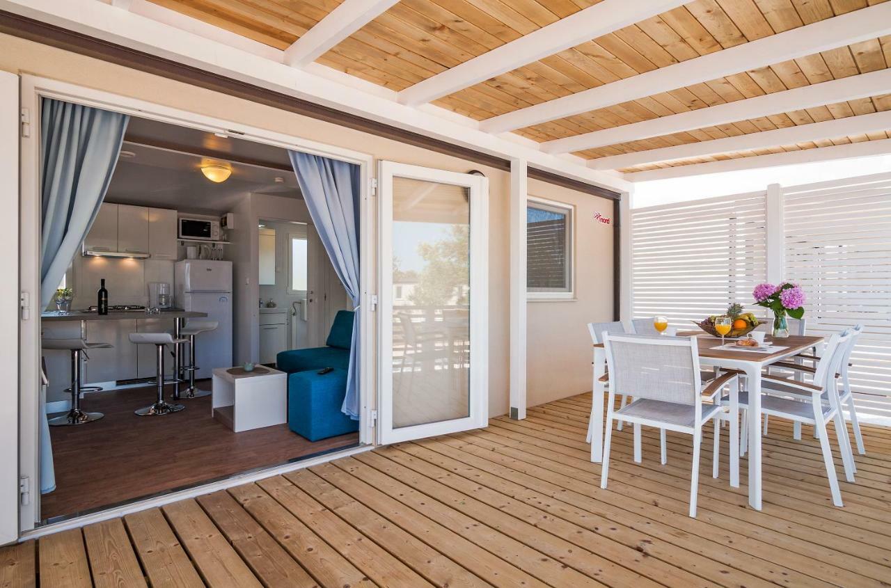 Hotel Camp San Antonio Biograd Na Moru Esterno foto