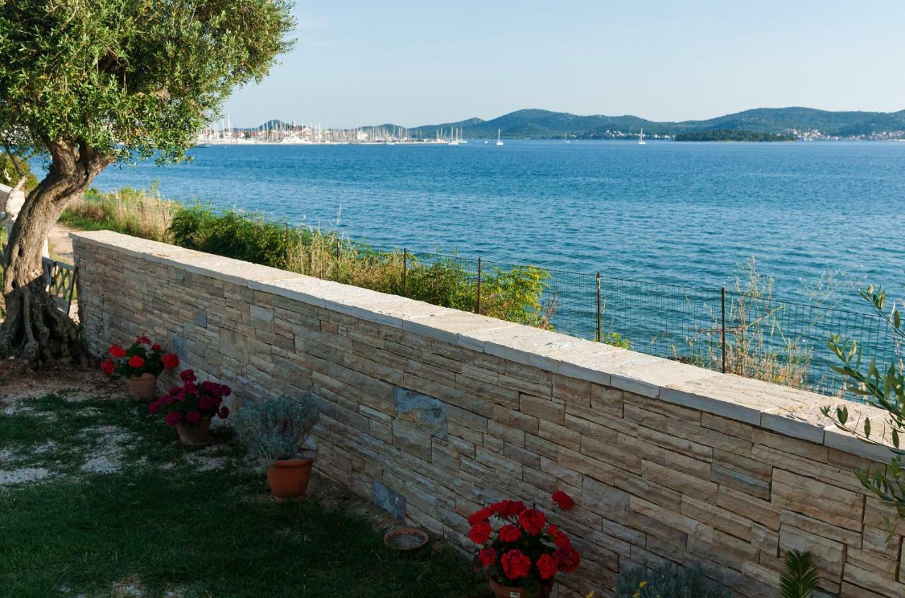 Hotel Camp San Antonio Biograd Na Moru Esterno foto