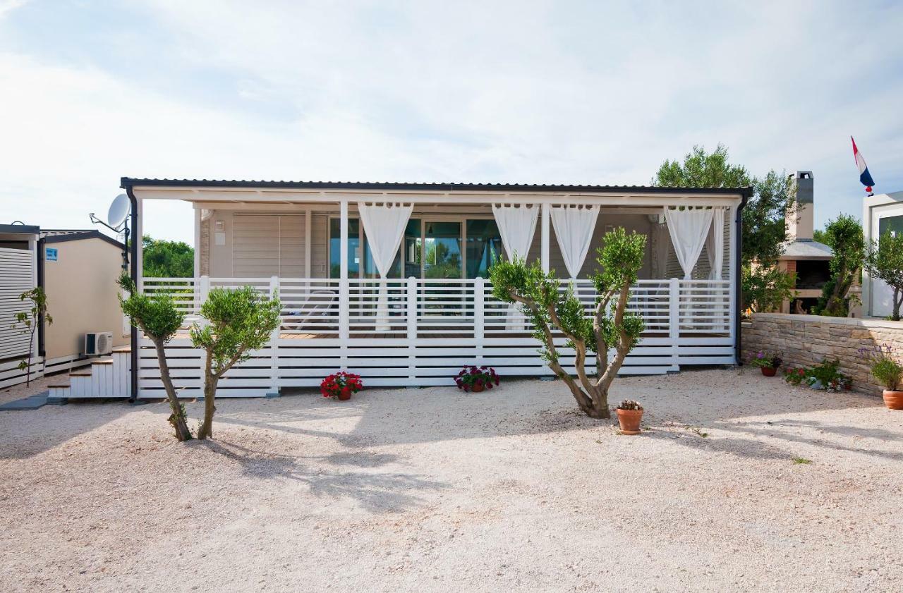 Hotel Camp San Antonio Biograd Na Moru Esterno foto