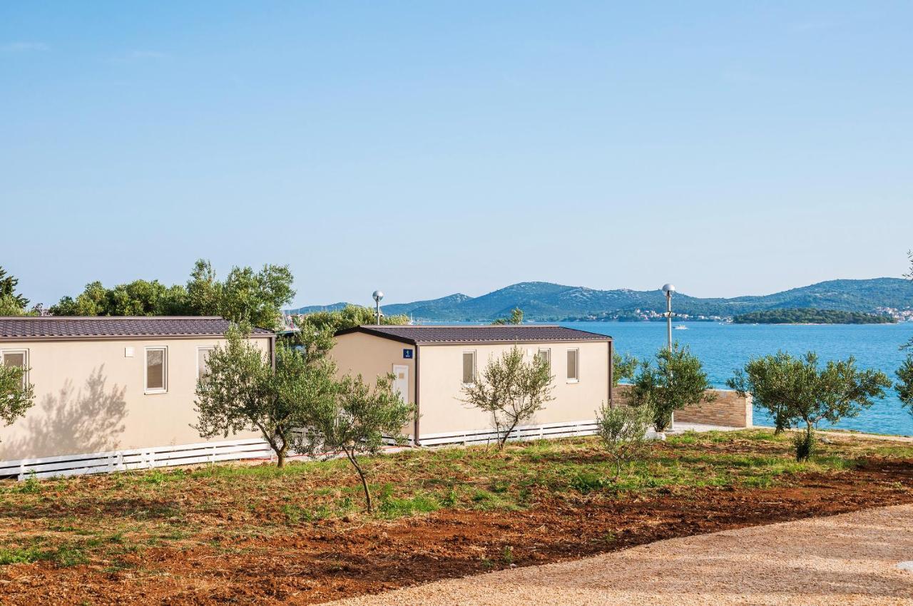 Hotel Camp San Antonio Biograd Na Moru Esterno foto